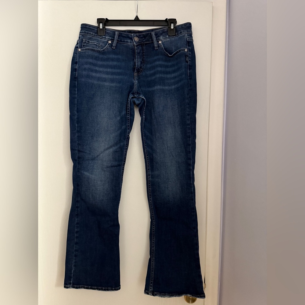 Women’s Silver bootcut jeans size 31.